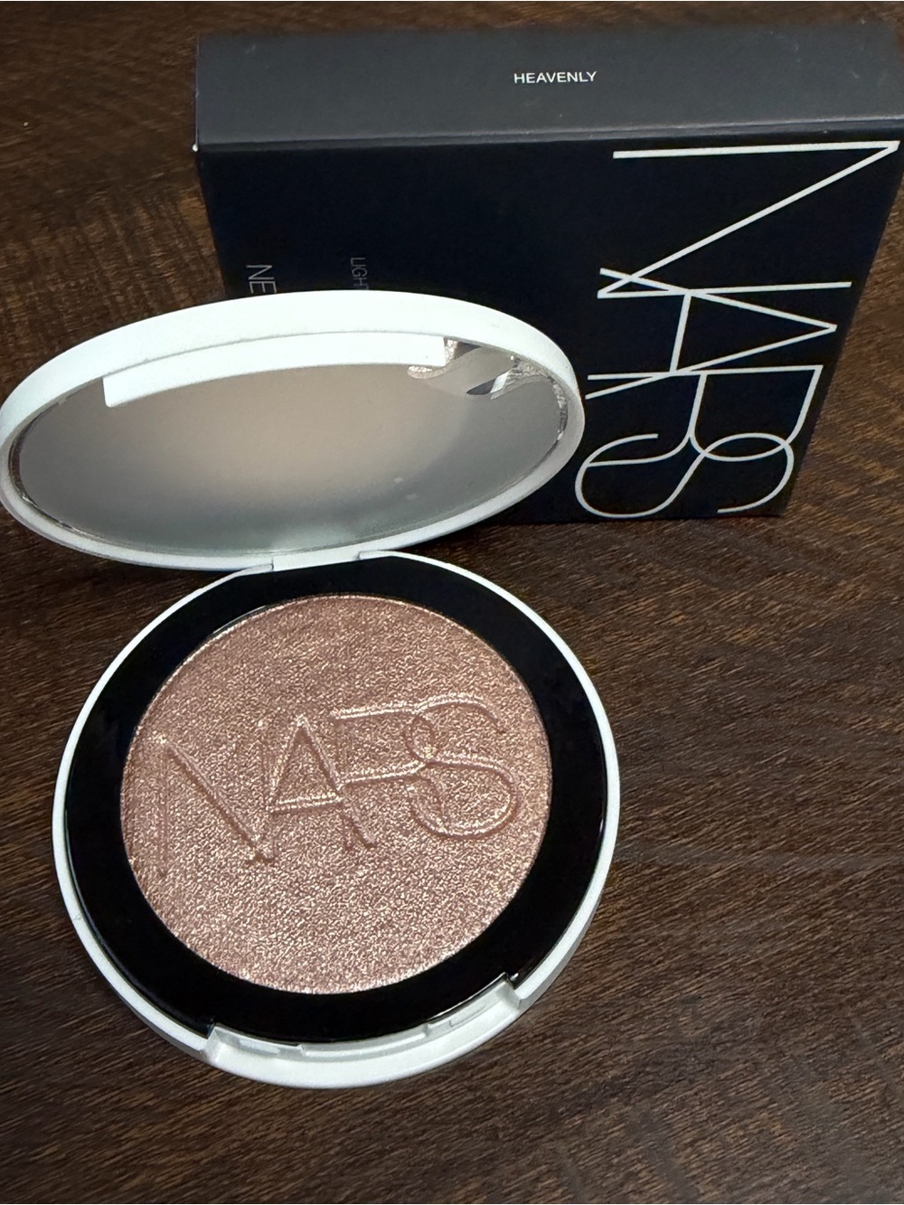 NARS "Heavenly" Light Reflecting Luminizing Powder - New Full size